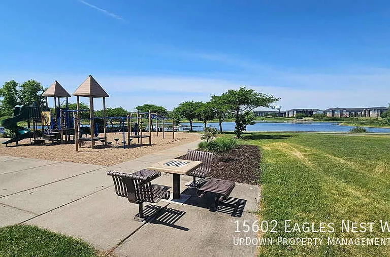 15602 Eagles Nest Way — Photo 3