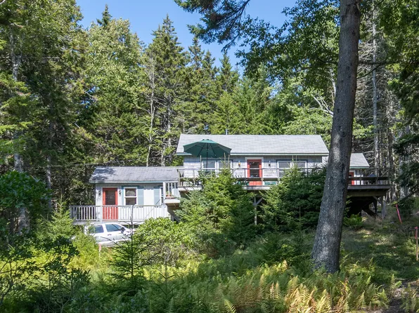 70 Island Retreat Road, Swans Island, ME 04685