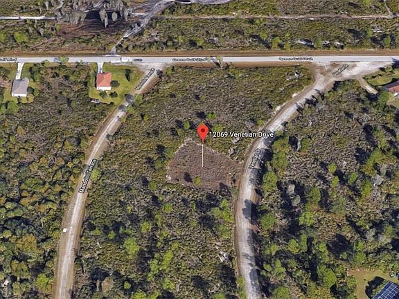 5th image of 12069 Venetian Dr