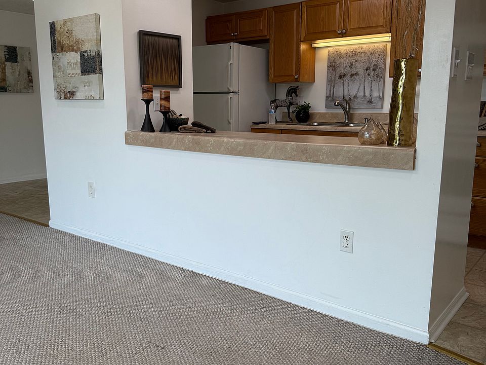 Living Room/Kitchen