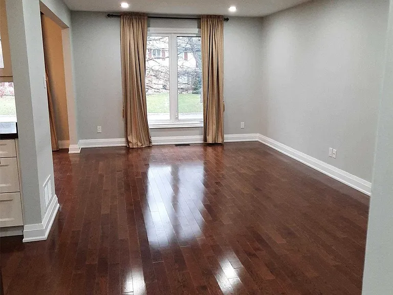 7 Southdale Dr #MAIN — Photo 4