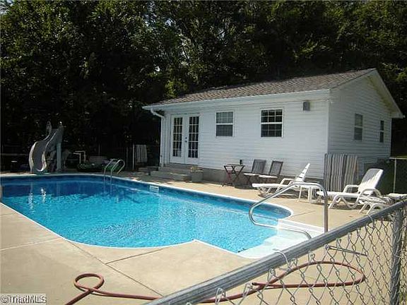 4th image of 873 Friendship Ledford Rd
