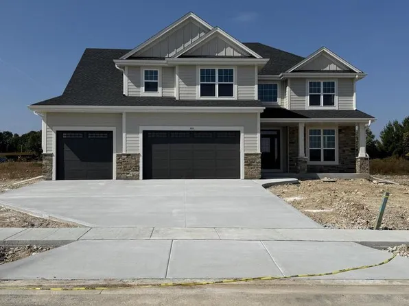 431 Sandstone STREET, Slinger, WI 53086