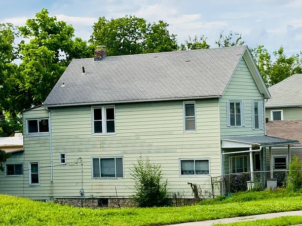 2804 Jarboe St, Kansas City, MO 64108