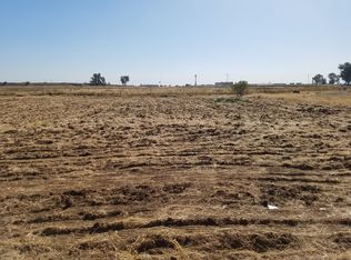 24543 Brook Dr, Madera, CA 93638