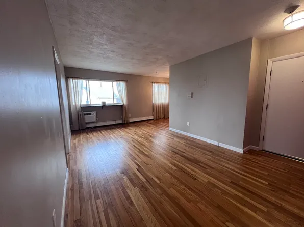 101 Waite St APT D1, Malden, MA 02148