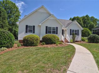213 S Twin Hill Rd, Clemmons, NC 27012
