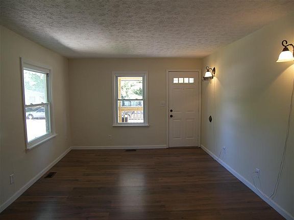 3rd image of 1116 Ansel Dr