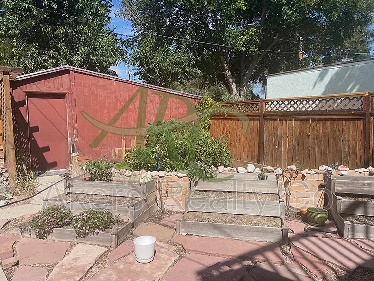 123 Van Buren St #DOWNSTAIRS — Photo 3