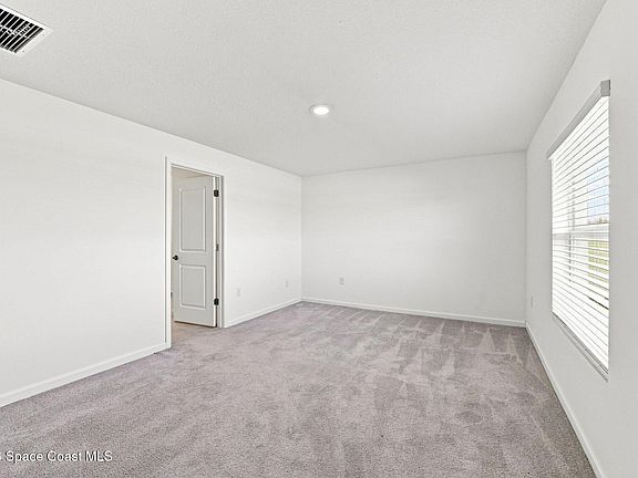 5th image of 1407 Colebrook Cir SW