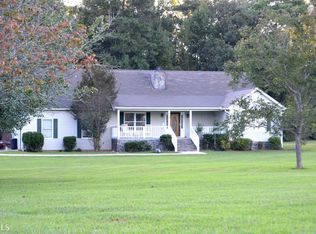 102 Twin Oaks Pl, Williamson, GA 30292