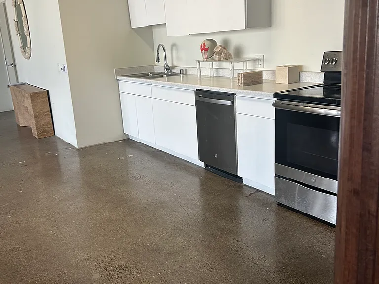 2404 Wilshire Blvd #9D — Photo 3