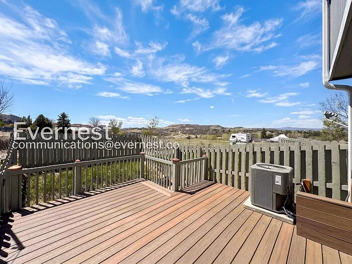 2040 Oakcrest Cir — Photo 22