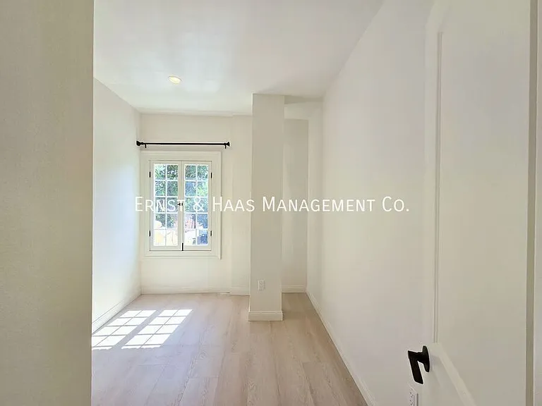 321 Chestnut Ave #4 — Photo 8