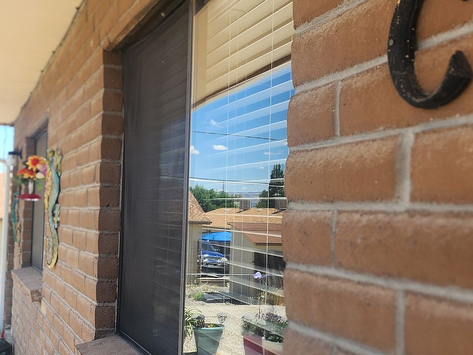 1st image of 557 Garfield Dr APT C