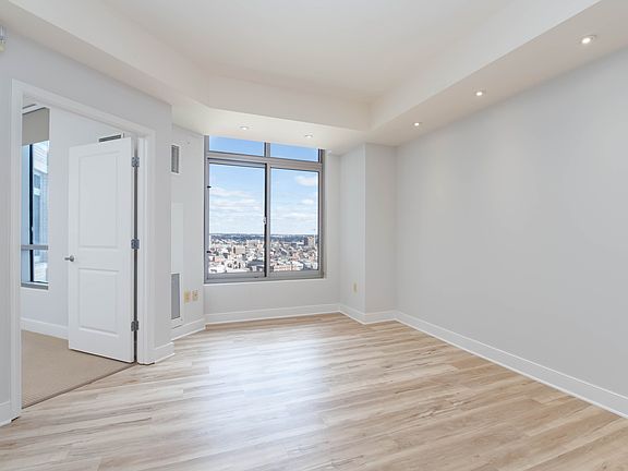 2nd image of 675 President St Unit 2207