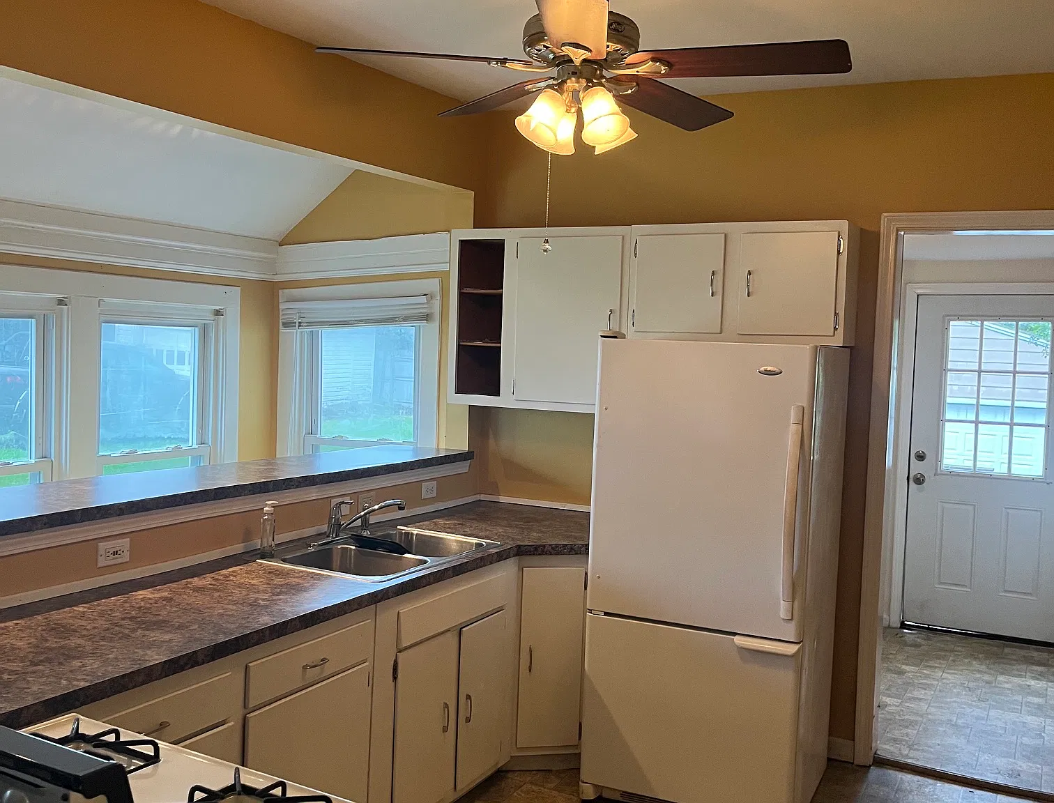 214 Woodruff Ave — Photo 3