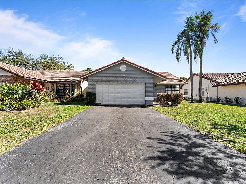 1st image of 2915 NW 95th Ave