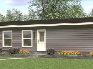 1841 Swan Lake Cir, Des Moines, IA 50320