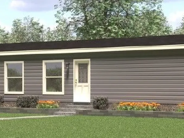 1841 Swan Lake Cir, Des Moines, IA 50320