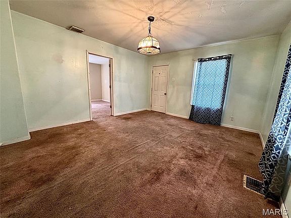 4th image of 1202 N Madison St