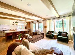 7249 Fitzsimmons Rd S, Whistler, BC V8E0E6