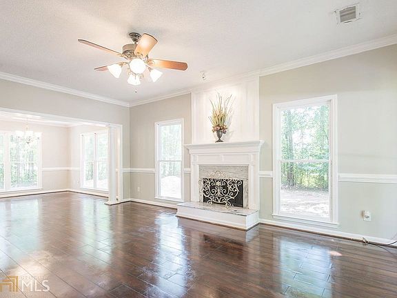 5th image of 1025 Crown Corners Dr #16
