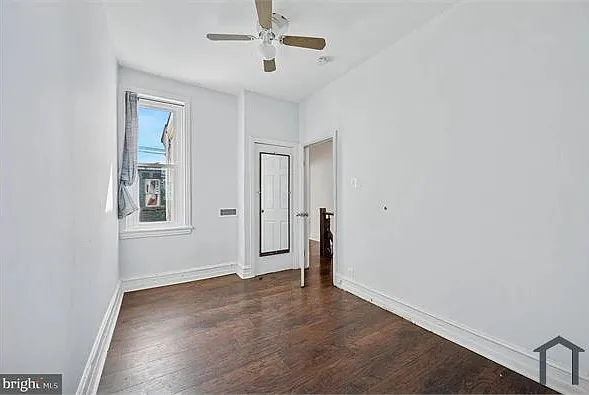 2541 N Cleveland St — Photo 9