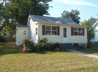 142 E Sycamore St, Wayland, MI 49348