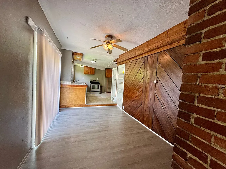 1195 Mineral Ave — Photo 7