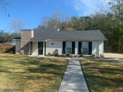 1017 Lincoln Dr, Bay Saint Louis, MS, 39520