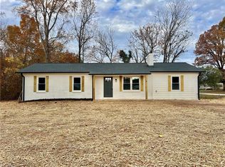 9 Walter St, Stony Point, NC 28678