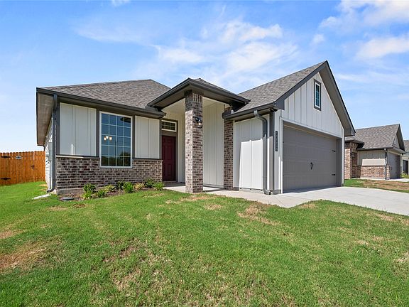 2nd image of 10116 Bethlehem Ct