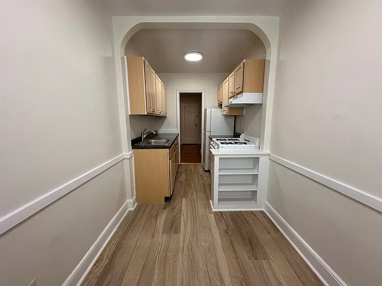 24 Concord Ave #111 — Photo 10