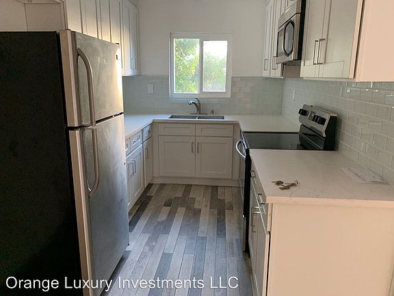 5th image of 1477 S Canfield Ave APT 202