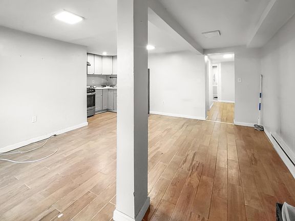 3rd image of 180 Van Horne St #1