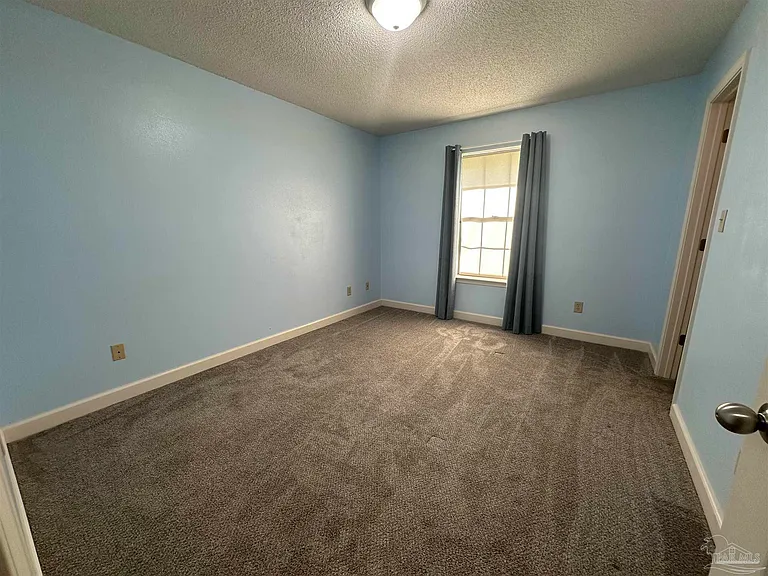 304 Arabian Dr — Photo 21