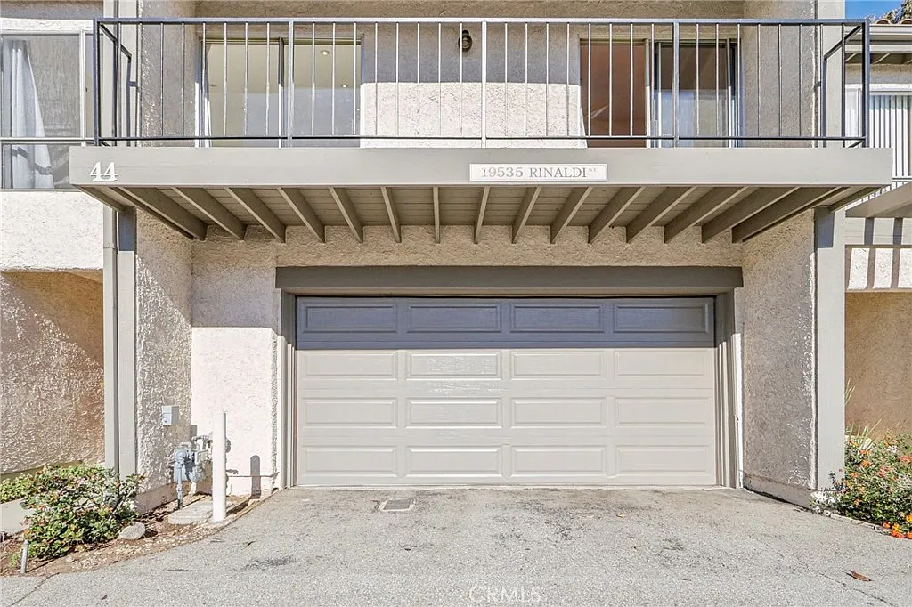 3 bed, 1404 sqft, $3,850 — Photo 2