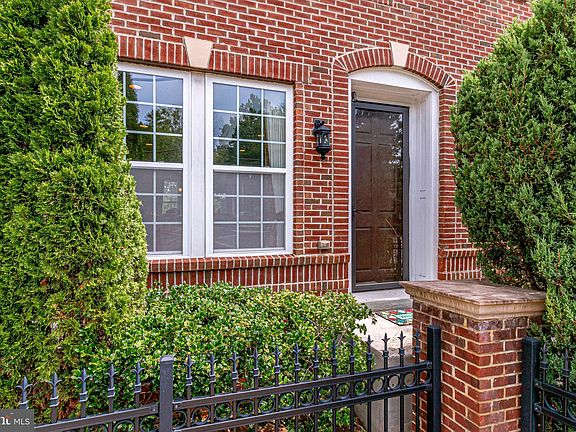 2nd image of 2095 Laura Mews Pl