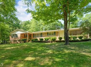 90 Forest Creek Cir, Hartwell, GA 30643
