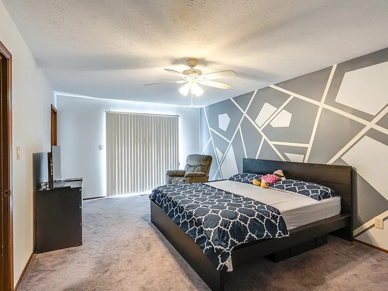 7708 Delaware Dr — Photo 17