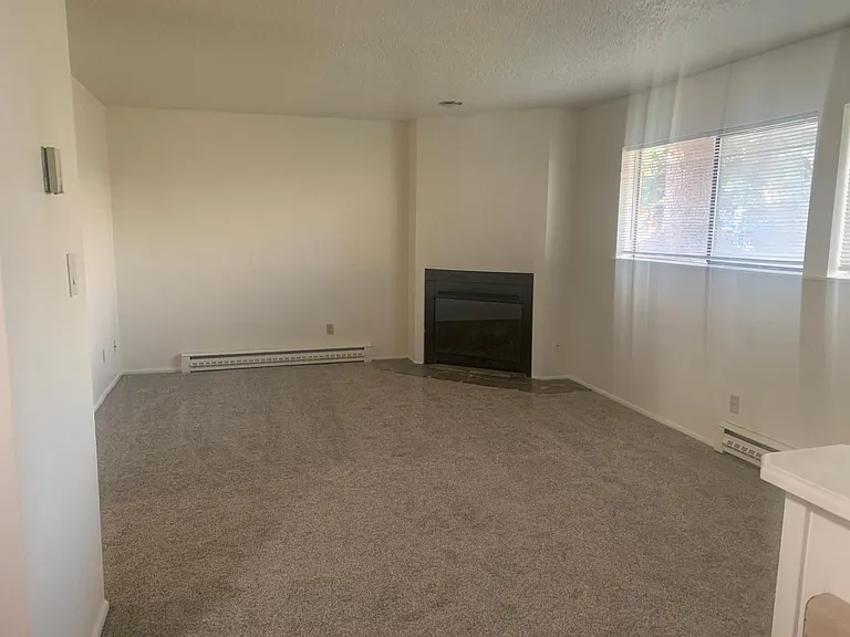 1637 Agnes Ave #A — Photo 3