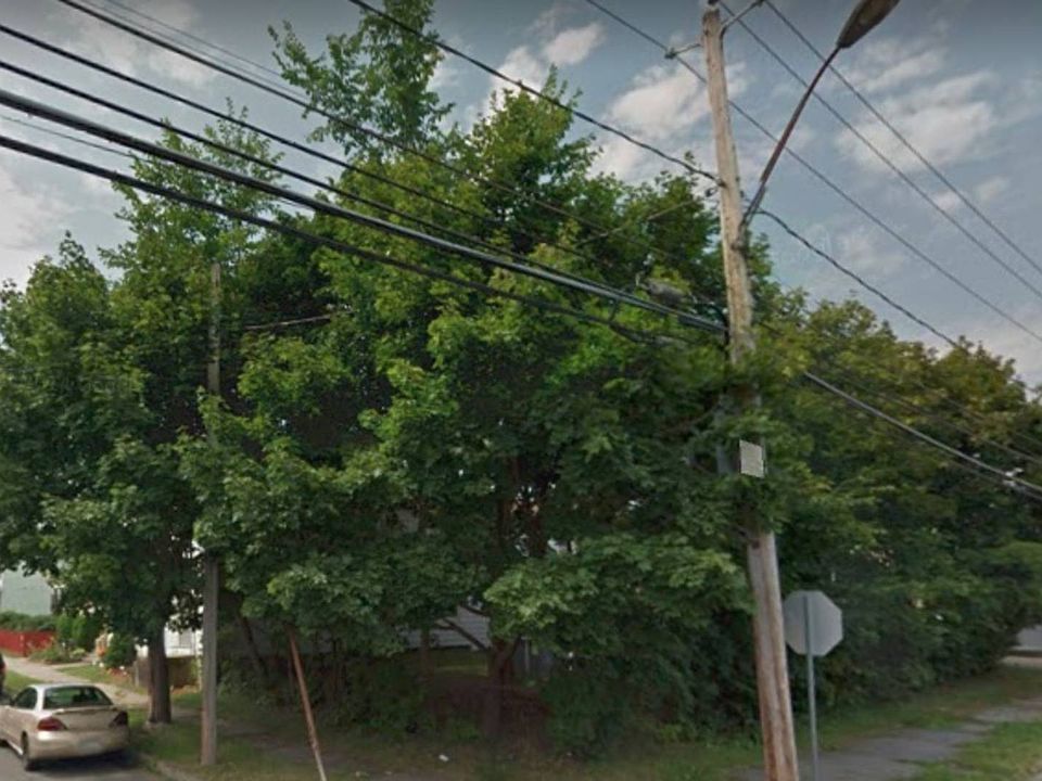 1st image of 410 14th St