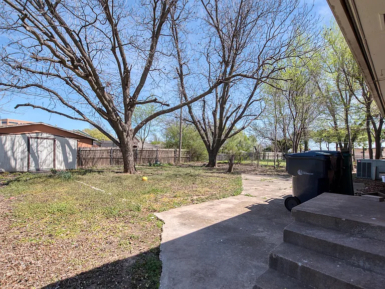 3809 NW 51st St — Photo 11