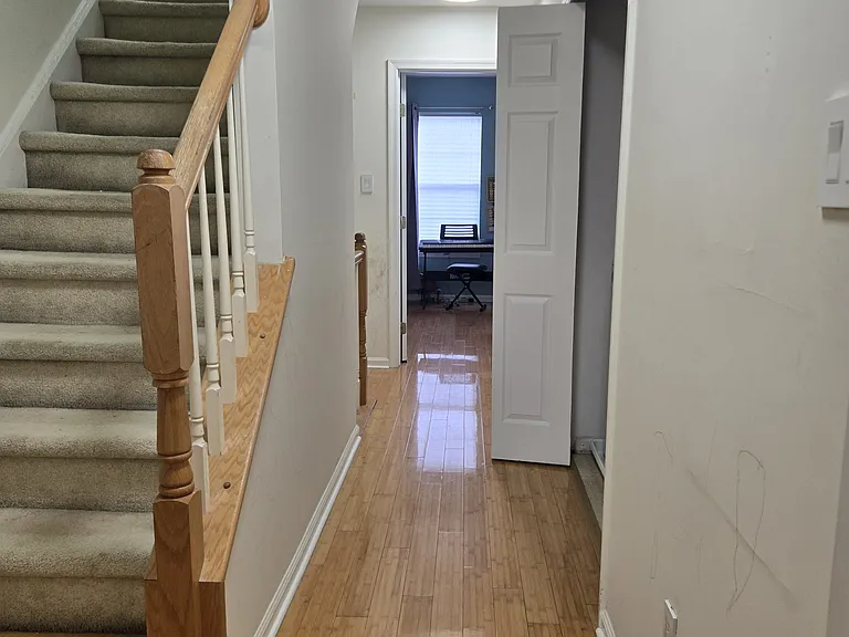 605 Blossom Cir — Photo 10
