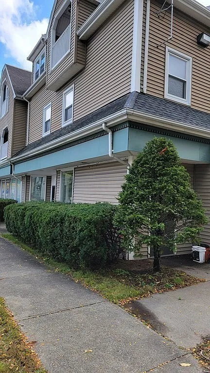 1 bed, 1.0 bath, 550 sqft, $1,900 — Photo 1