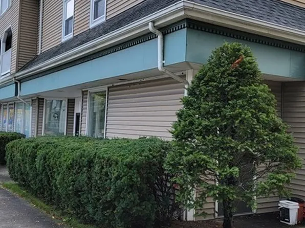 996 East St APT 9, Walpole, MA 02081
