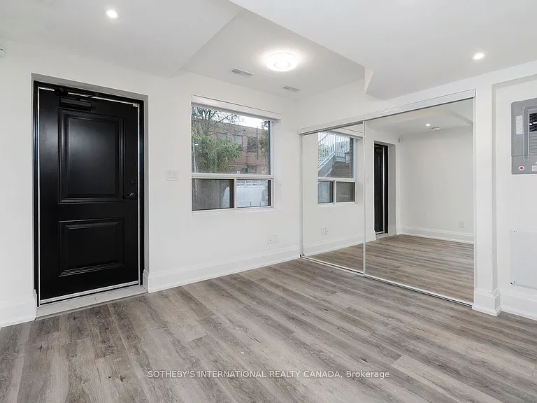 44 Larkin Ave #B — Photo 12