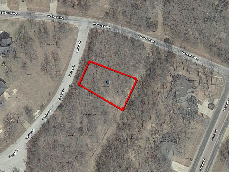 2nd image of 00 Gordon Cir