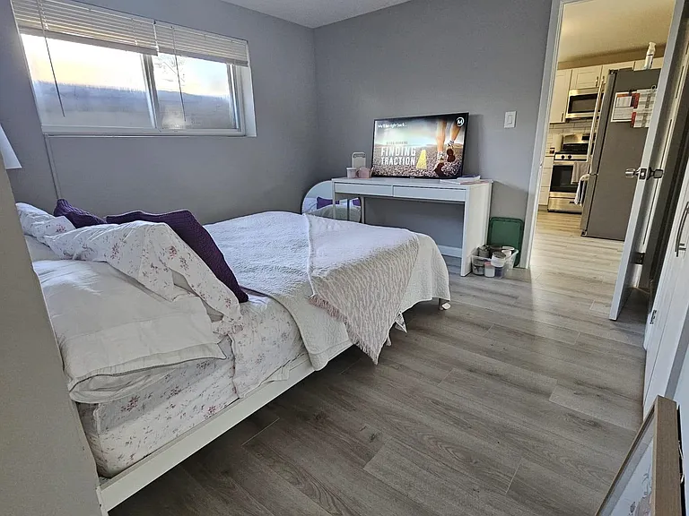 15 Dell Glen Ave #1 — Photo 6
